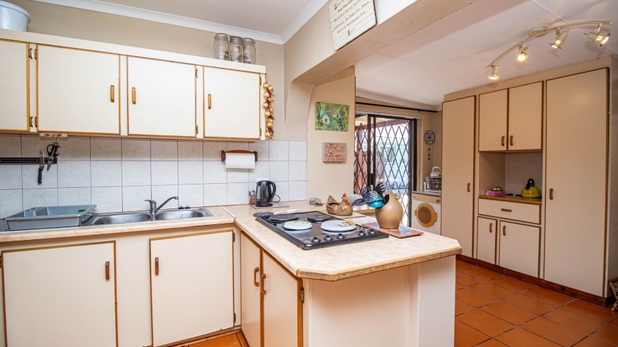 3 Bedroom Property for Sale in Dana Bay Western Cape